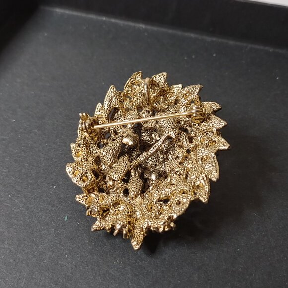 Very Pretty Red And Gold Tone Brooch - Picture 4 of 11